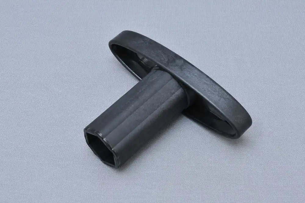 A Buon Prezzo Wheel Wrench Plastic
