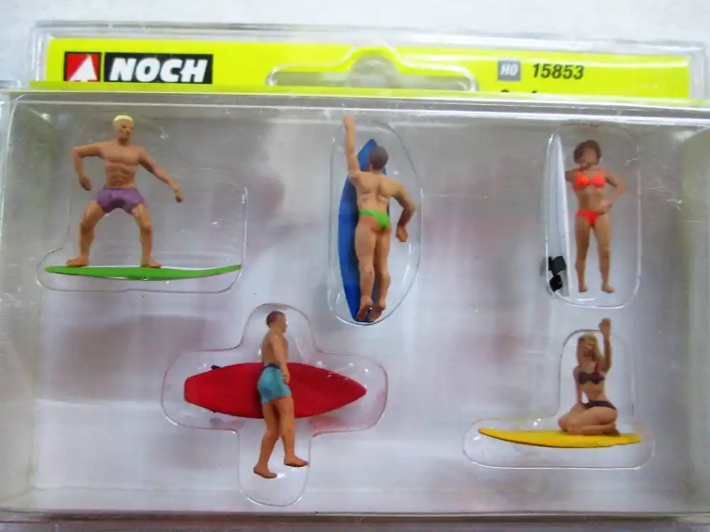 Subito Disponibile 15853 Noch HO 5 personaggi Surfer con accessori come da foto scala 1 87