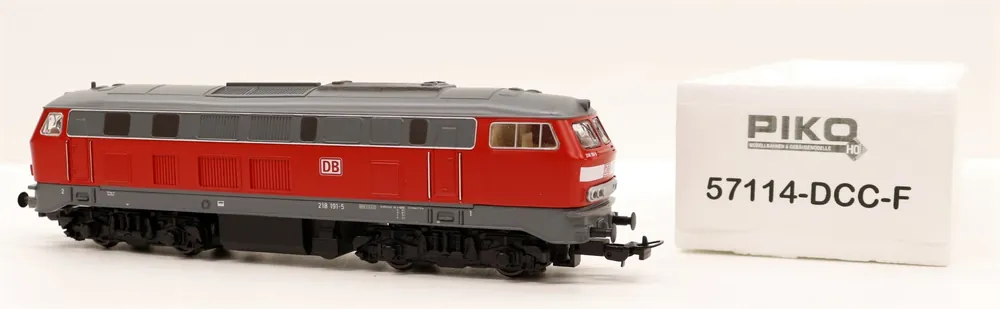 57114-DCCF Piko HO Loco diesel br 218 delle DB digitale con 2 generatori di fumo Acquista Ora