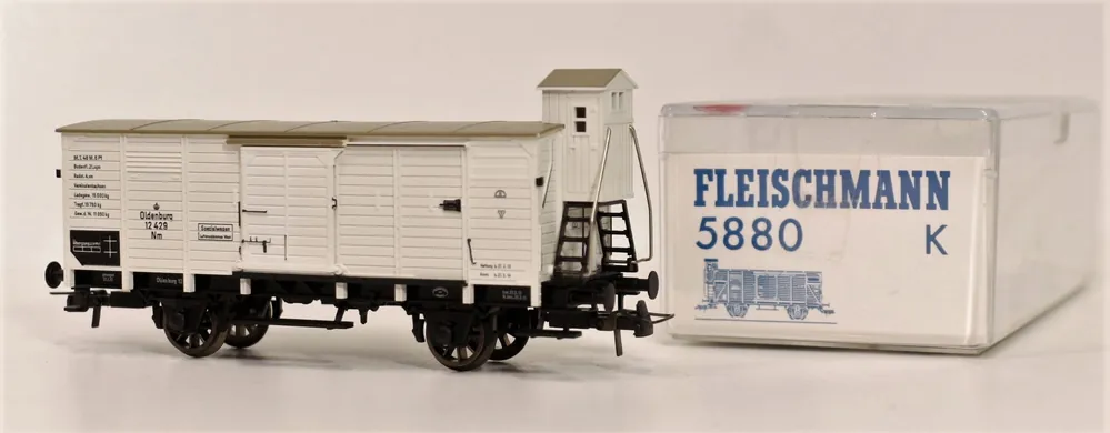 5880 Fleischmann HO Carro chiuso con garitta Nm Oldenburg scala 1 87 Offerta