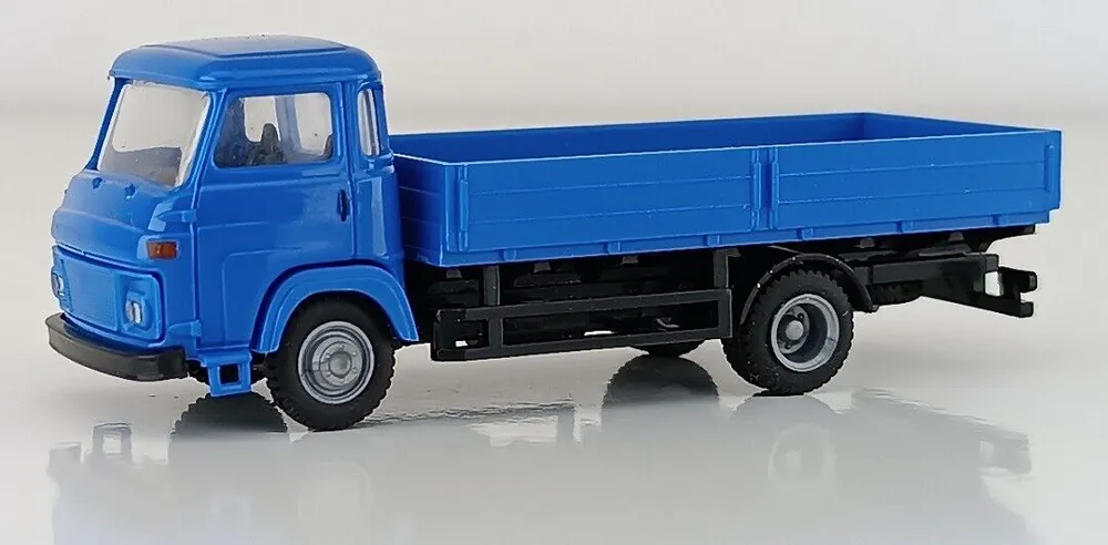 PI6618067 Igra Model Alfa Romeo A19 cassonato livrea blu Scala H0 1 87 Compra Adesso