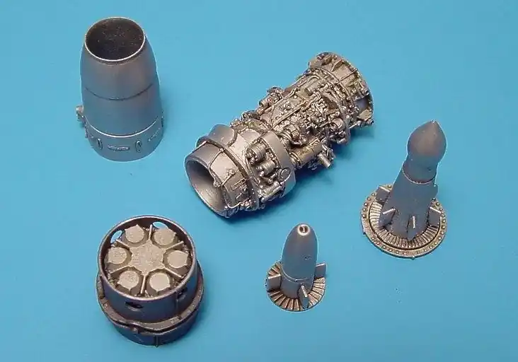 Bestseller JUMO 004B-1 JET ENGINE (SCATOLA PICCOLA)